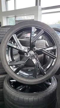 jante-audi-q7-anvelope-vara-yokohama-295-35-r22