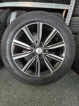 jante-kia-hyundai-anvelope-iarna-noi-yokohama-bluarth-winter-215-65-17