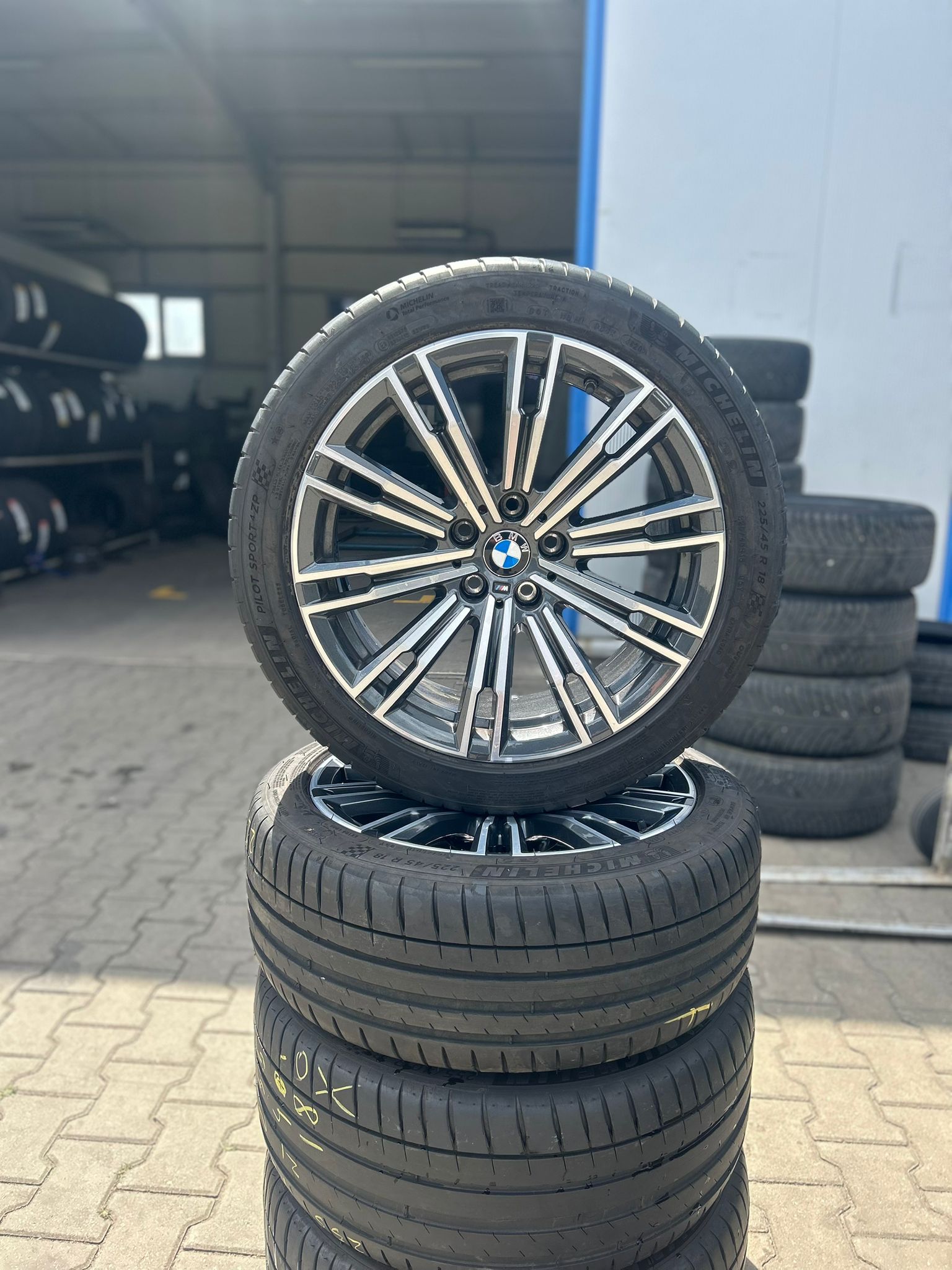 jante-bmw-seria-3-g20-g22-anvelope-vara-michelin-pilotsport-255-40-18